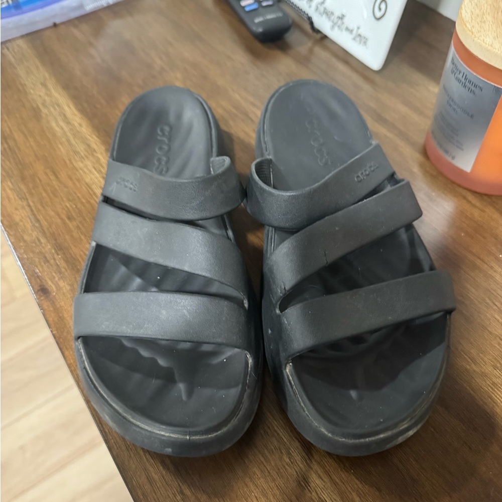Women’s Croc Sandals